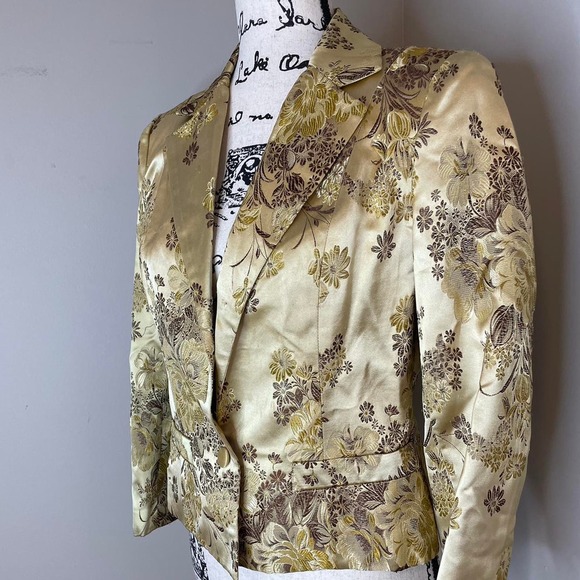 Amazing gold newport news blazer - Picture 2 of 8